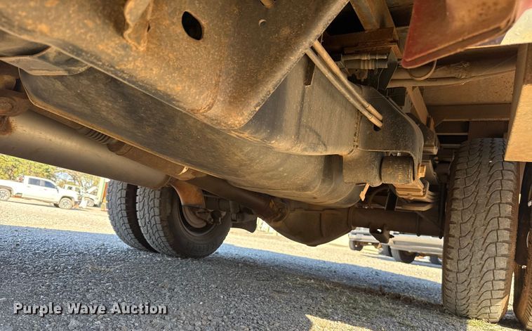 image for item EU5400 2014 RAM 3500 Crew Cab flatbed pickup truck