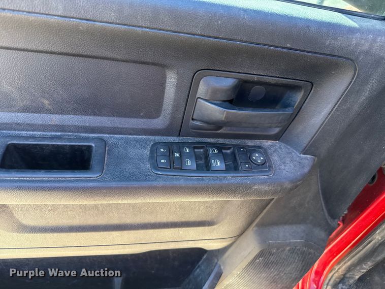 image for item EU5400 2014 RAM 3500 Crew Cab flatbed pickup truck