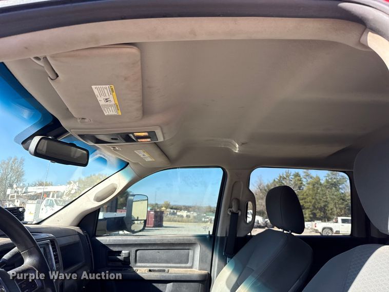 image for item EU5400 2014 RAM 3500 Crew Cab flatbed pickup truck