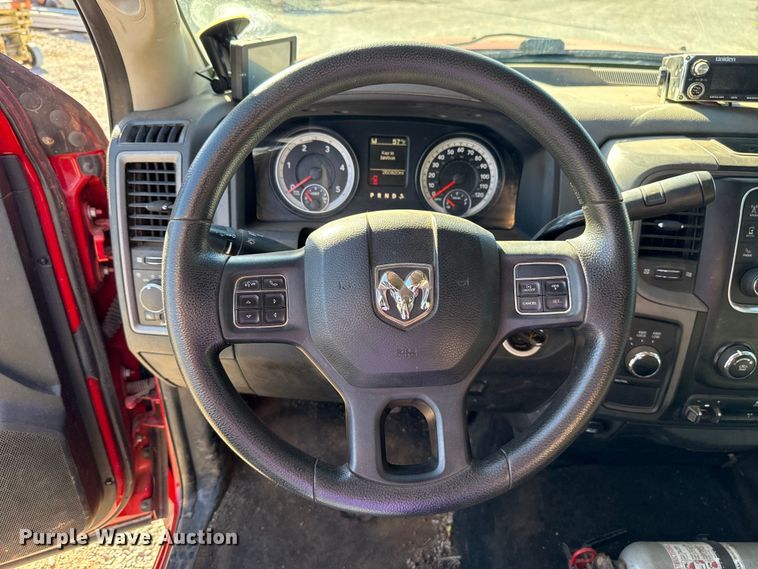 image for item EU5400 2014 RAM 3500 Crew Cab flatbed pickup truck