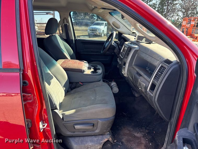 image for item EU5400 2014 RAM 3500 Crew Cab flatbed pickup truck