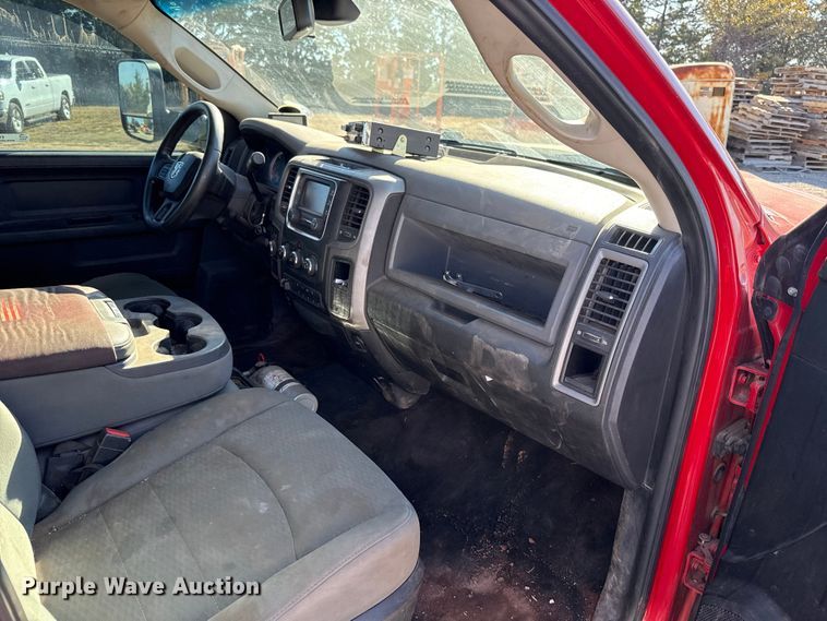 image for item EU5400 2014 RAM 3500 Crew Cab flatbed pickup truck