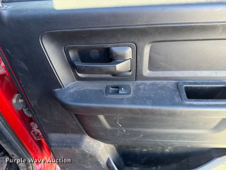 image for item EU5400 2014 RAM 3500 Crew Cab flatbed pickup truck