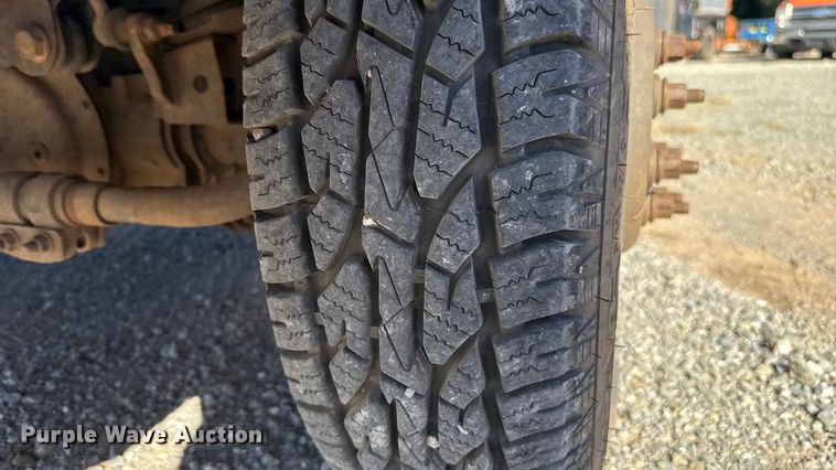 image for item EU5400 2014 RAM 3500 Crew Cab flatbed pickup truck