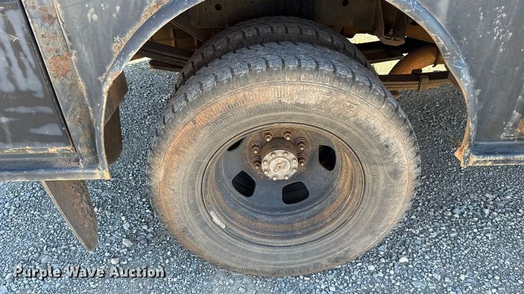 image for item EU5400 2014 RAM 3500 Crew Cab flatbed pickup truck