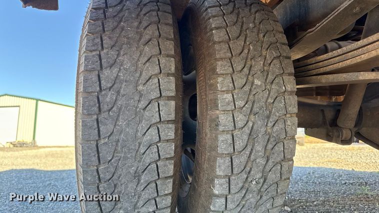 image for item EU5400 2014 RAM 3500 Crew Cab flatbed pickup truck