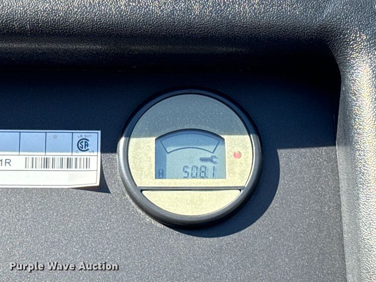 image for item EU5401 2014 RAM 3500 Crew Cab flatbed pickup truck