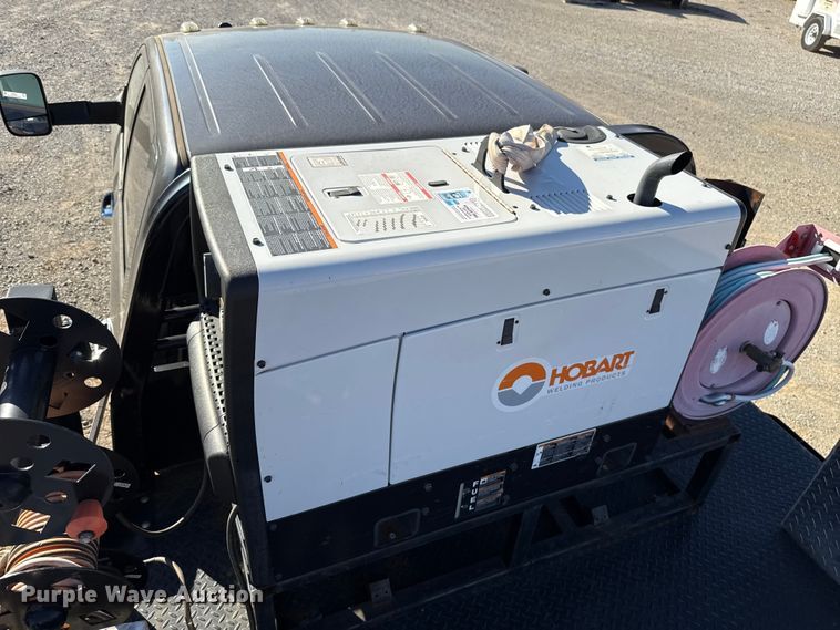 image for item EU5401 2014 RAM 3500 Crew Cab flatbed pickup truck