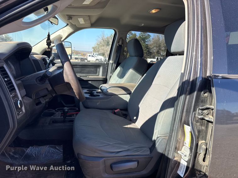 image for item EU5401 2014 RAM 3500 Crew Cab flatbed pickup truck