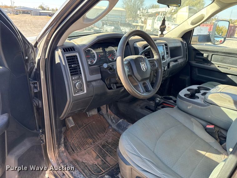 image for item EU5401 2014 RAM 3500 Crew Cab flatbed pickup truck