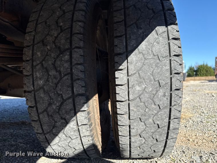 image for item EU5401 2014 RAM 3500 Crew Cab flatbed pickup truck