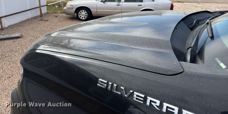 image for item EU6327 2020 Chevrolet Silverado 1500 LT Crew Cab pickup truck