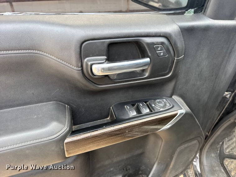 image for item EU6327 2020 Chevrolet Silverado 1500 LT Crew Cab pickup truck