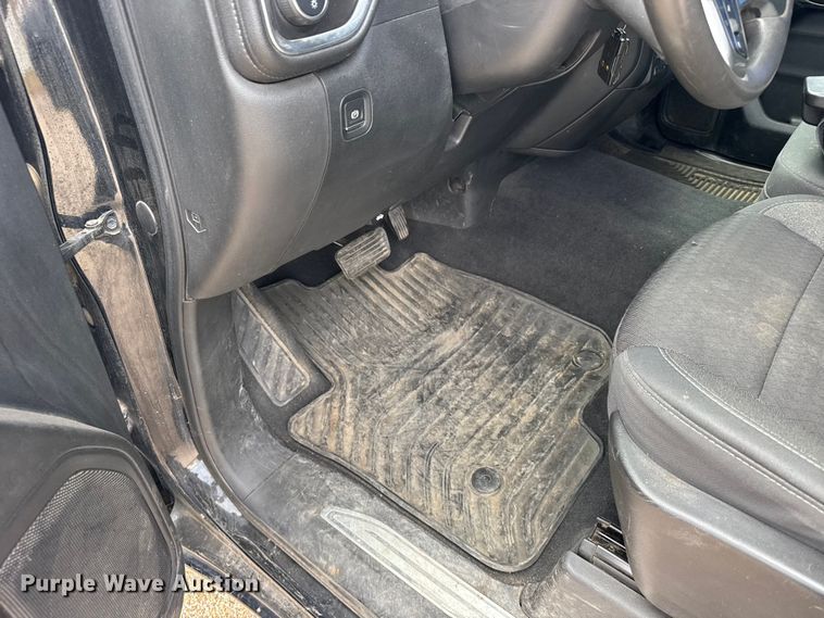 image for item EU6327 2020 Chevrolet Silverado 1500 LT Crew Cab pickup truck