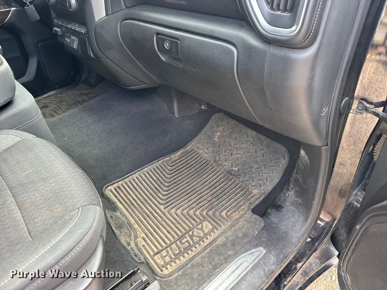 image for item EU6327 2020 Chevrolet Silverado 1500 LT Crew Cab pickup truck