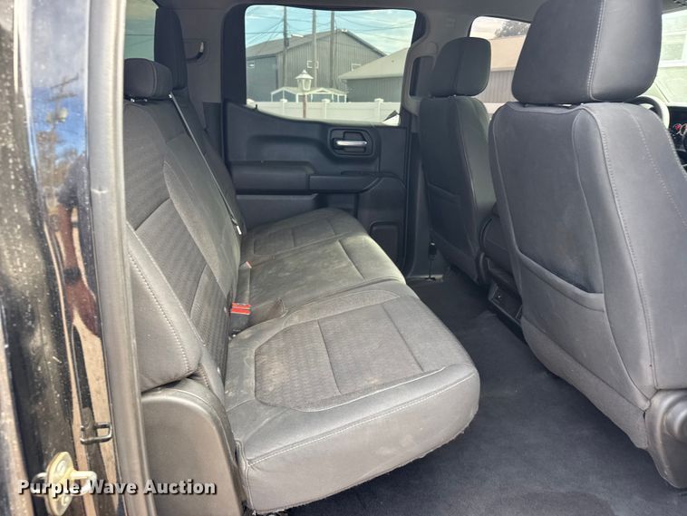 image for item EU6327 2020 Chevrolet Silverado 1500 LT Crew Cab pickup truck