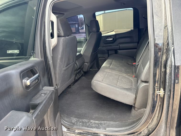 image for item EU6327 2020 Chevrolet Silverado 1500 LT Crew Cab pickup truck