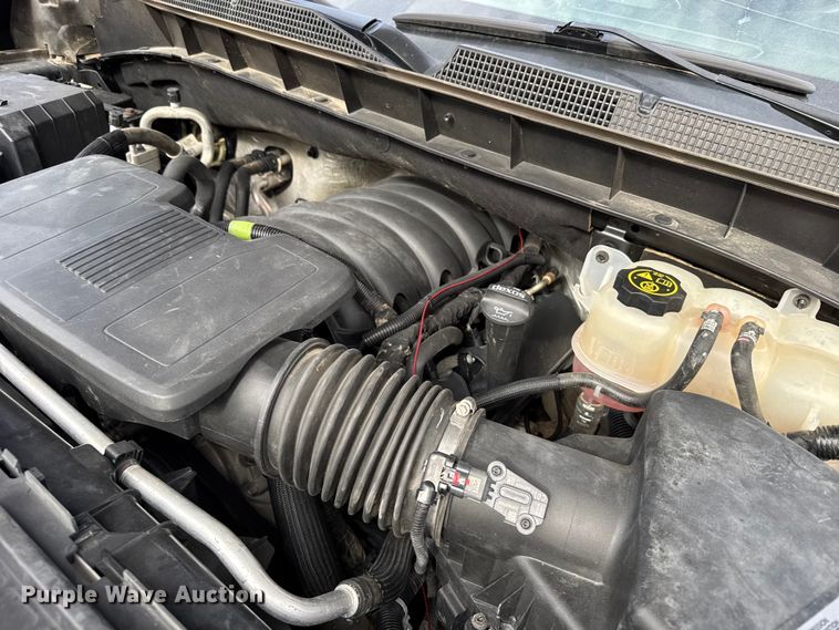 image for item EU6327 2020 Chevrolet Silverado 1500 LT Crew Cab pickup truck