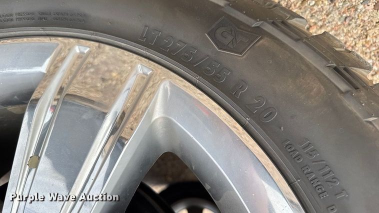 image for item EU6327 2020 Chevrolet Silverado 1500 LT Crew Cab pickup truck