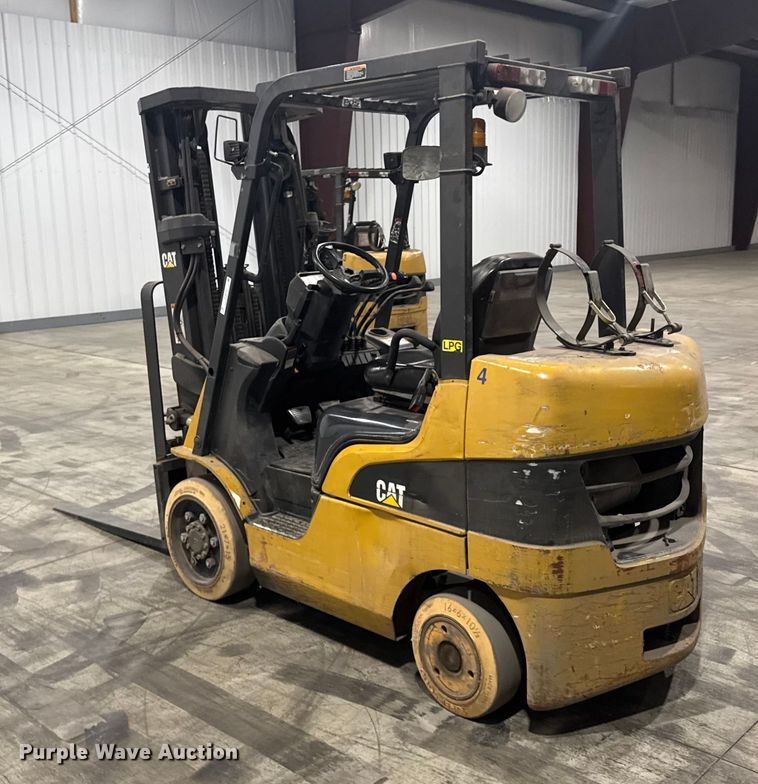 image for item EU6340 Caterpillar C5000 forklift
