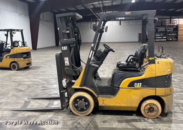 image for item EU6340 Caterpillar C5000 forklift