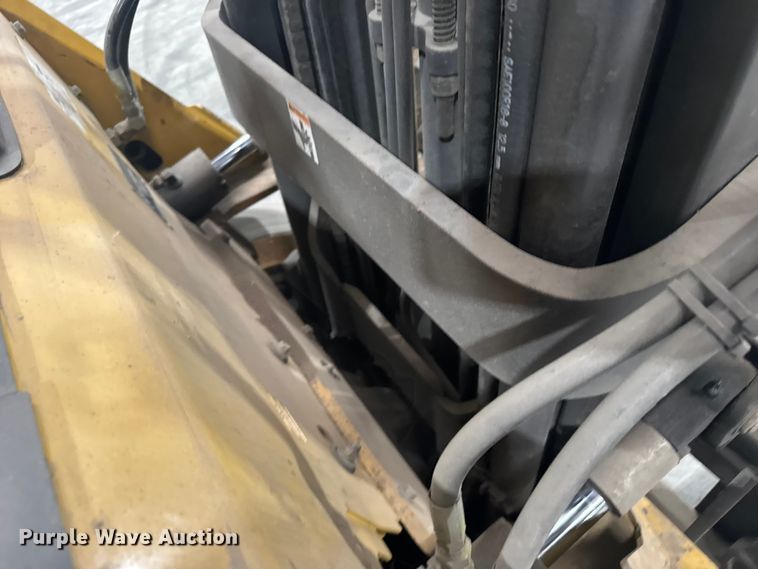 image for item EU6340 Caterpillar C5000 forklift