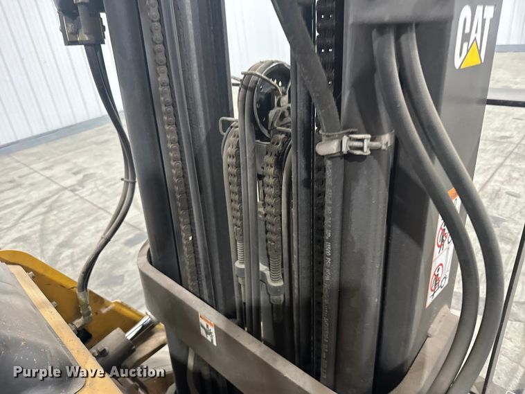 image for item EU6340 Caterpillar C5000 forklift