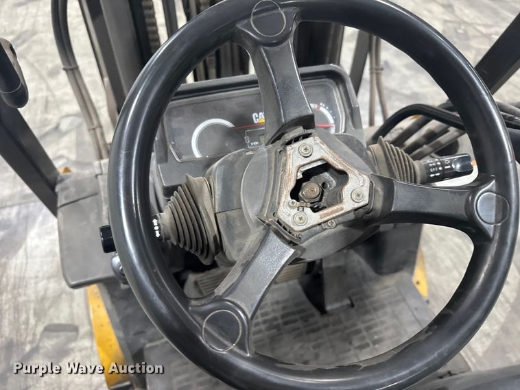 image for item EU6340 Caterpillar C5000 forklift