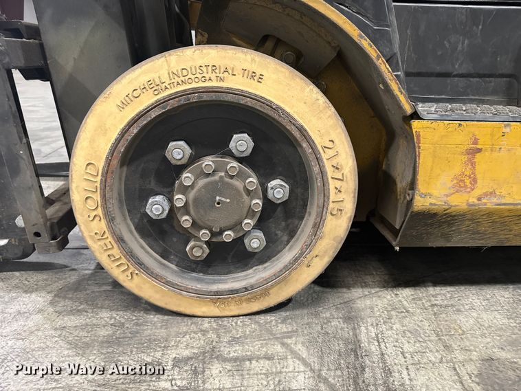 image for item EU6340 Caterpillar C5000 forklift