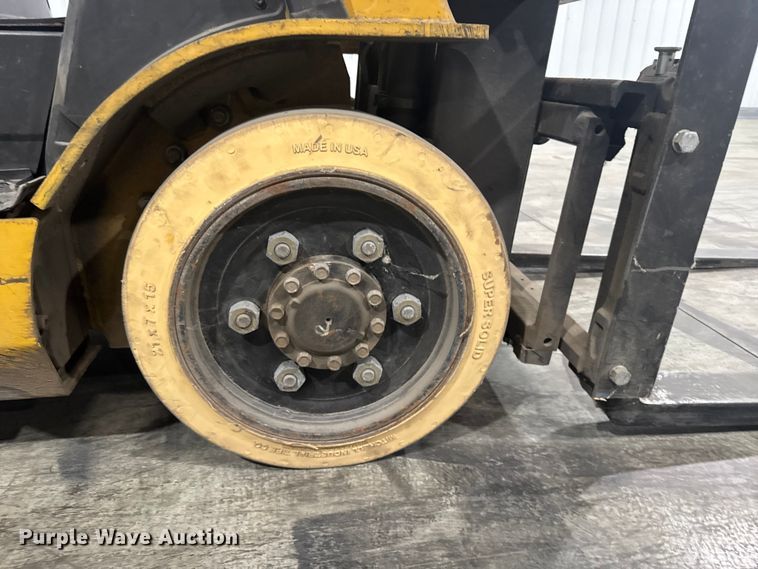 image for item EU6340 Caterpillar C5000 forklift