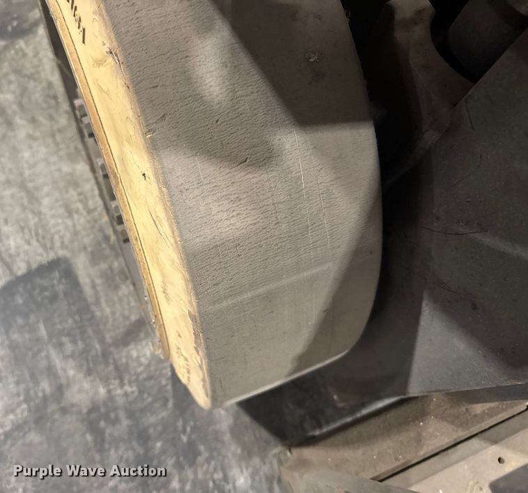 image for item EU6340 Caterpillar C5000 forklift