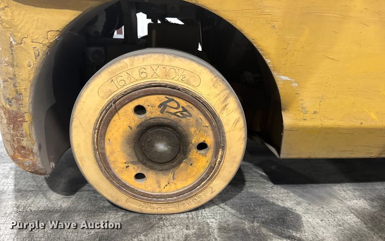 image for item EU6340 Caterpillar C5000 forklift