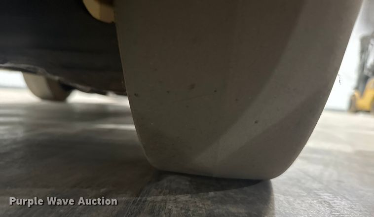 image for item EU6340 Caterpillar C5000 forklift