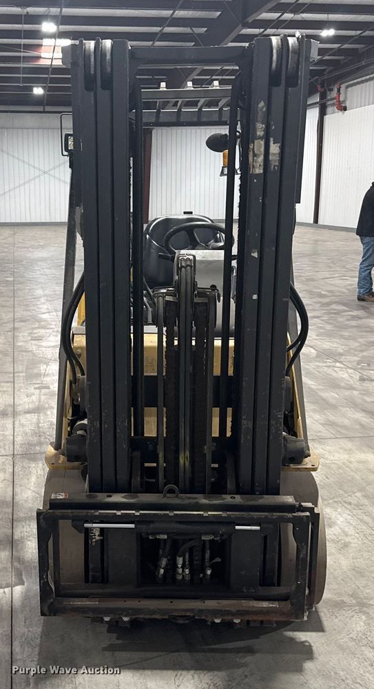 MONTACARGAS CATERPILLAR C5000