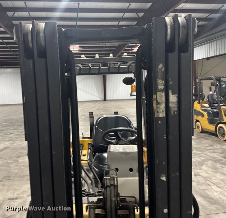 image for item EU6341 Caterpillar C5000 forklift