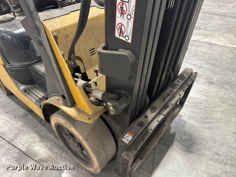 image for item EU6341 Caterpillar C5000 forklift