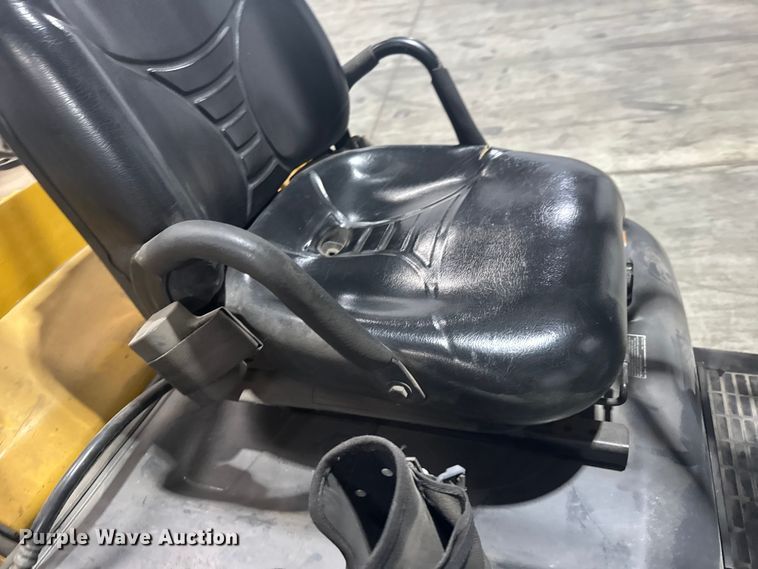 image for item EU6341 Caterpillar C5000 forklift