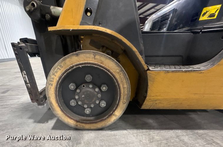 image for item EU6341 Caterpillar C5000 forklift