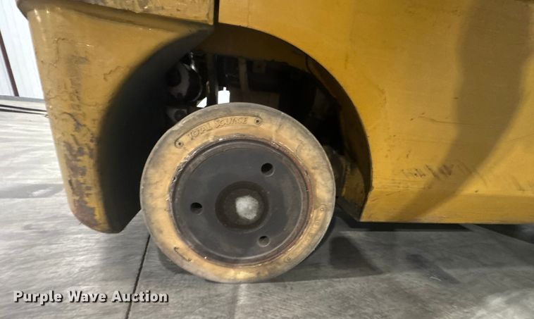 image for item EU6341 Caterpillar C5000 forklift