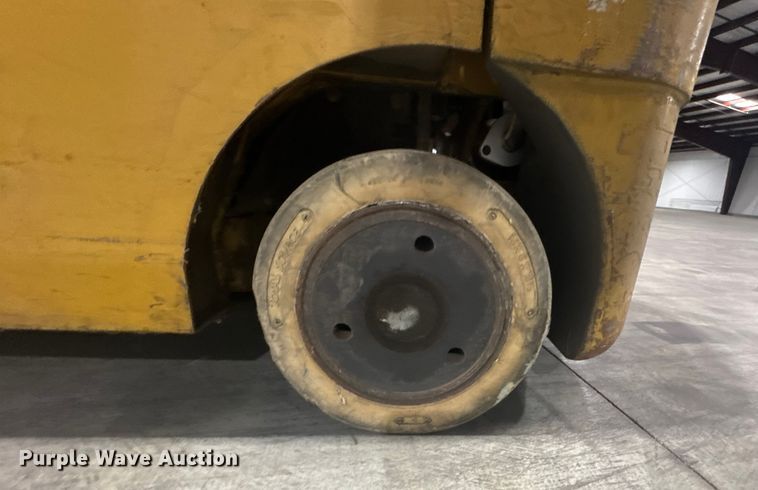 image for item EU6341 Caterpillar C5000 forklift