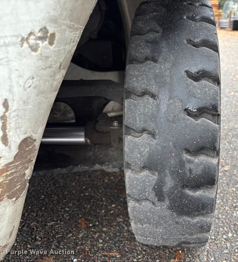 image for item EU8529 2017 UniCarriers PF50 forklift