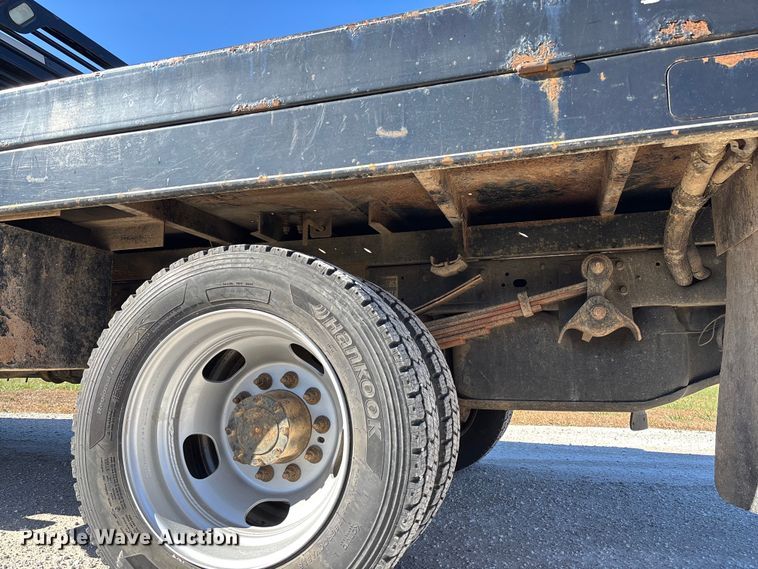 image for item EV3263 2014 RAM 5500 flatbed truck