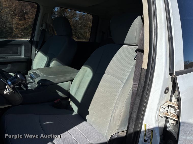 image for item EV3263 2014 RAM 5500 flatbed truck