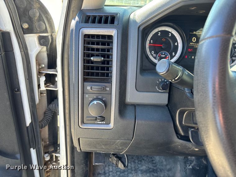 image for item EV3263 2014 RAM 5500 flatbed truck