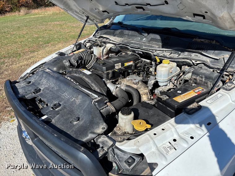 image for item EV3263 2014 RAM 5500 flatbed truck