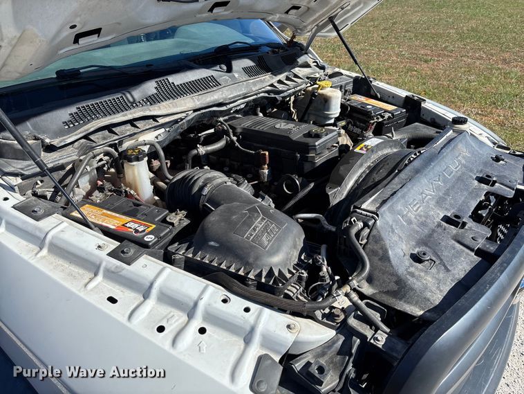 image for item EV3263 2014 RAM 5500 flatbed truck