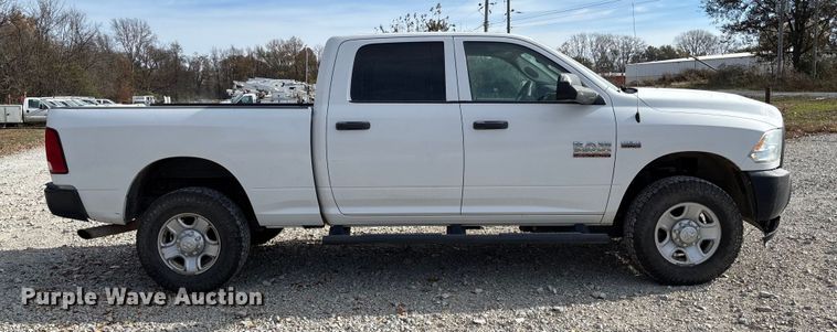 image for item EV3270 2017 RAM 3500 Crew Cab pickup truck