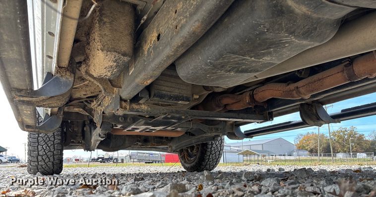 image for item EV3270 2017 RAM 3500 Crew Cab pickup truck