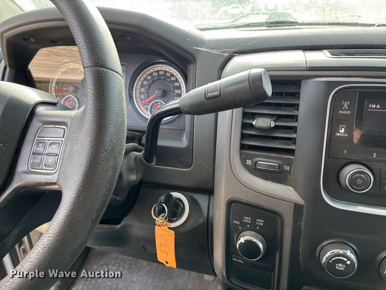 image for item EV3270 2017 RAM 3500 Crew Cab pickup truck