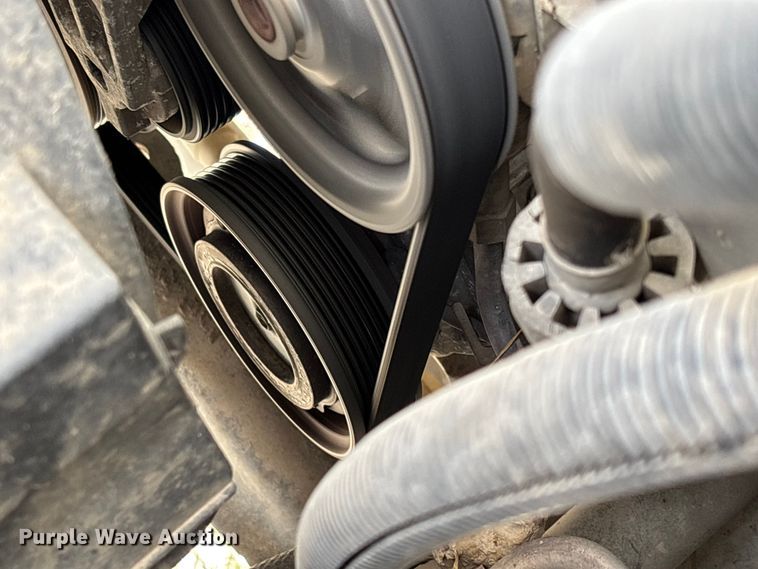 image for item EV3270 2017 RAM 3500 Crew Cab pickup truck